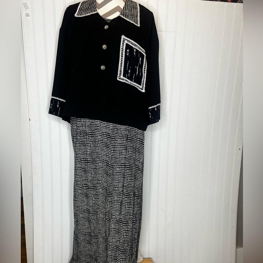 - Olivia Rose Tank Maxi Dress With Light Jacket Size 14**